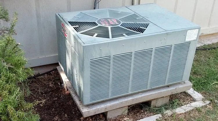 How to Clean Air Conditioner Coils (12 Simple Steps)